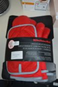*Kitchenaid Oven Mitt Set