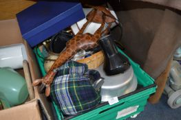 Steam Pan, Ornaments, Mugs, Cutlery, Desk Lamp, et