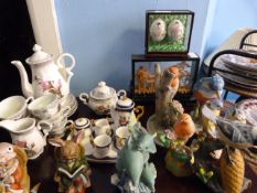 Quantity Of Collectible China, Pair of Painted Chi