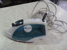 *Breville Easy Glide 2200W Iron