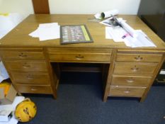 *Solid Oak Double Pedestal Desk