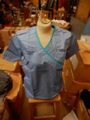 *Box Containing 18 HA2453 Light Blue Tunic Tops Size:8 Short
