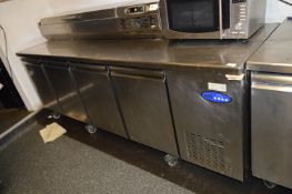 *Refrigerated Preparation Counter PHM4/1R-1R 2.3m