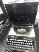 Welco 280 Deluxe Portable Typewriter