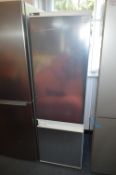 *Bosch Built-In Automatic Fridge-Freezer Model:KIV38X22GB