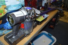 *DYSON V6 FLUFFY VACUUM