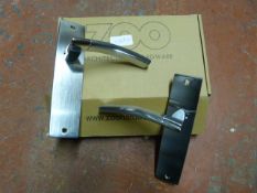 *Pair of Chrome Amalfi Lever Latch Door Handles