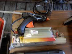 *Rapesco 202 Glue Gun with Glue Sticks