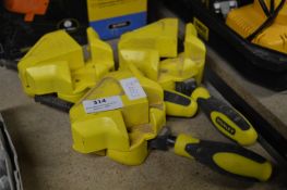 Three 90° Architrave Miter Clamps