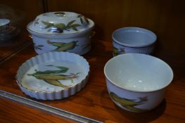 Royal Worcester Evesham Dinnerware 4 Pieces