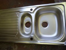 *Kitchen Sink with Drainer