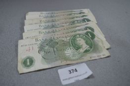 Twenty Five British £1 Notes Jo Page