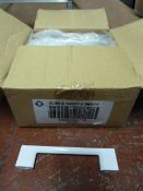 *Box of 25 96mm White Slim D-Handles