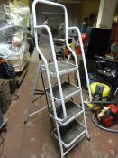 Set of Tubular Framed Steps with Rubber Treads