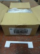 *Box of 25 96mm White Slim D-Handles