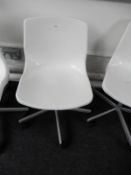 *Hi-Gloss White Swivel Chair