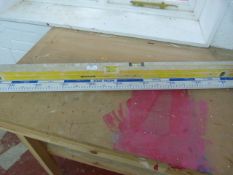 *1m Rule and Two Spirit Levels