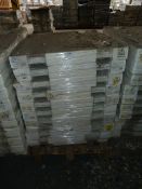 *Pallet Containing 10 900 by 800 White Shower Tray