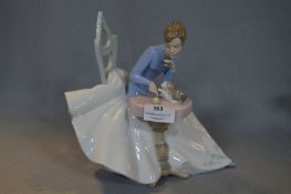 Large Nao Lladro Figurine - Girl with Kitten
