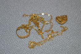 9ct Gold Small Link Chain with Heart Shaped Pendant - Approx 4.1g