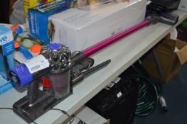 *Dyson V6 Absolute Vacuum