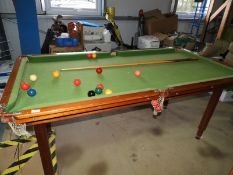 *Quarter Size Snooker Table