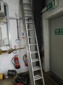 *Aluminum Triple Extending Ladder