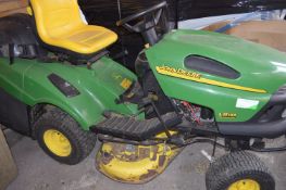 John Deere LR135 Automatic Ride On Lawnmower