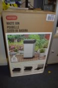 *Keter 124L Trash Can Bin