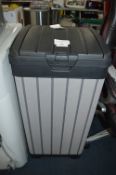 *Keter 124L Trash Can Waste Bin