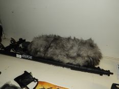 Rode Carbon Fiber Extendable Pole with Windshield