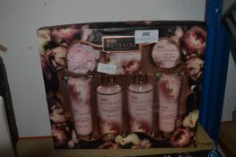 *Baylis & Harding Boudoir Gift Set