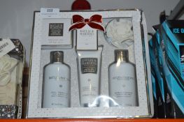 *Baylis & Harding Jojoba Silk & Almond Oil Gift Se