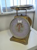 Set of Scales to Weigh 7kg in 1lbs