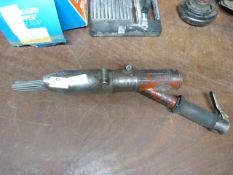 *Pneumatic Needle Gun