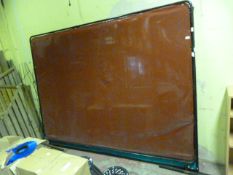 *Large Red Plastic Masking Screen 8ft x 6'4