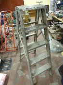 *Four Tread Aluminium Steps