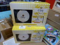 *Two Olay Complete Mirror & Day Moisturiser Sets