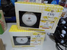 *Two Olay Complete Mirror & Day Moisturizer Set