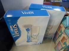 *Two Gillette Venus Shaving Sets
