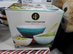 *4pc Ombre Melamine Bowls with Lids