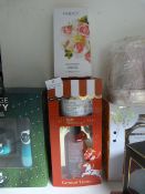 *Baylis & Harding Carnival Treats Gift Set and Yar