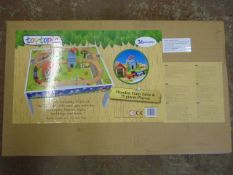 *Toytopia Wooden Train Table and 75 Piece Playset