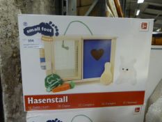 *Smallfoot Wooden Toy Rabbit Hutch