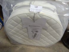 *Baylis & Harding Jojoba Silk and Almond Oil Gift