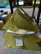 *Baylis & Harding Shimmering Sequin Tree Gift Set