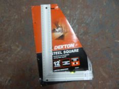 *Dekton Steel Square