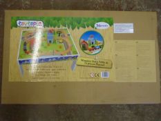 *Toytopia Wooden Train Table and 75 Piece Playset