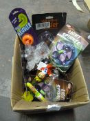 *Box Containing Wriggly Worms, Light Spinners, Cyc