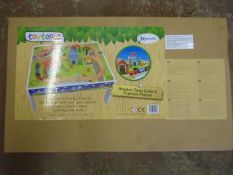 *Toytopia Wooden Train Table and 75 Piece Playset